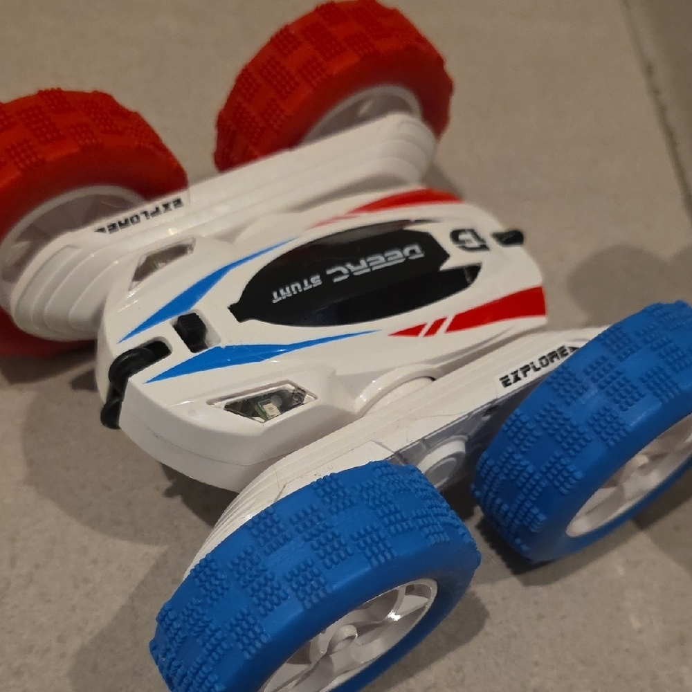 Remote Control Cars Bundle - Picture 7 of 7